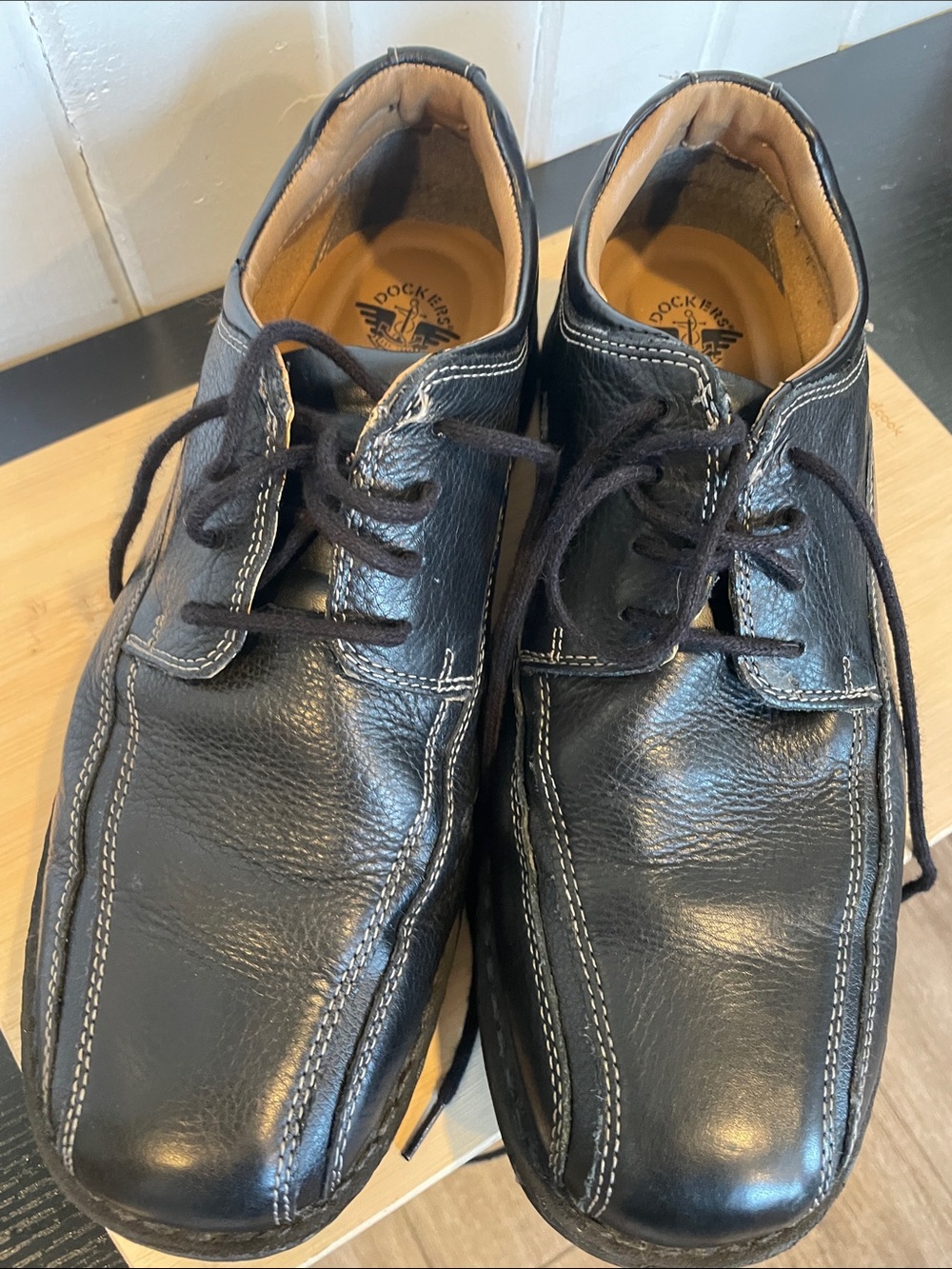 Dockers Shoes Mens size 9.5 Black Leather Square Bike Toe Derby Casual Oxfords